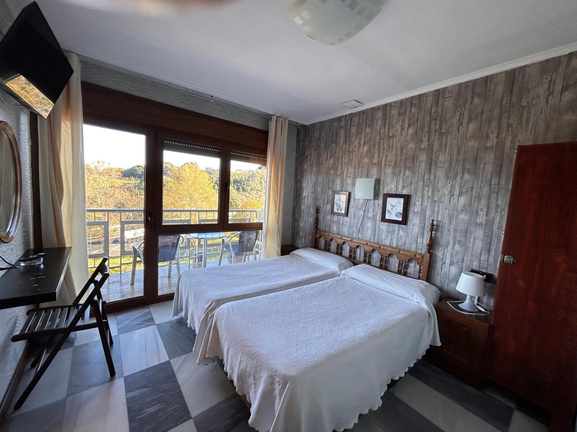 Hostal El Carro Laredo Kültér fotó